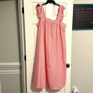 NWOT 3xl flutter sleeve midi dress with pockets. Lightweight, beautiful design.